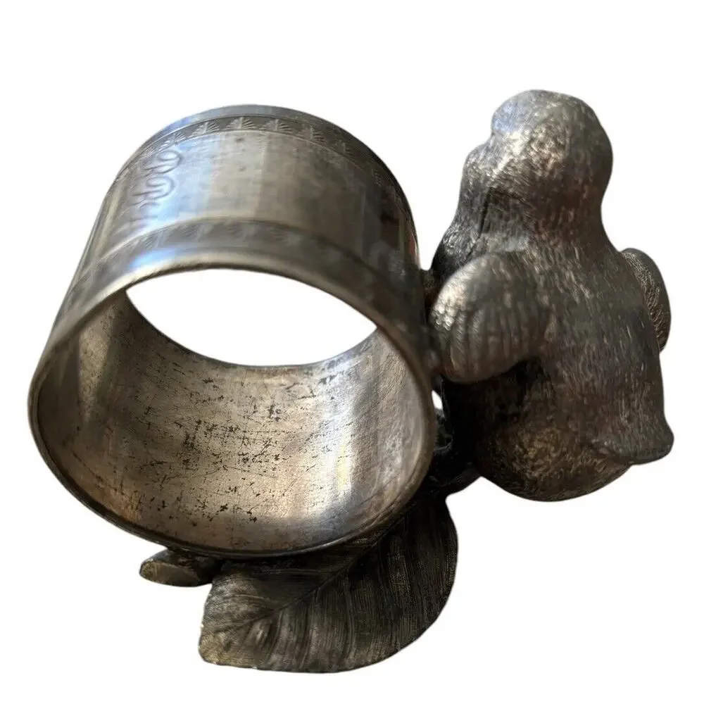 VICTORIAN FIGURAL BIRD BABY CHICK On Branch Leaf SILVERPLATE NAPKIN RING Antique